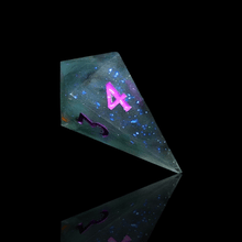 Load image into Gallery viewer, 'Caladium' 8 Piece Resin DND Dice Set - Chronicle