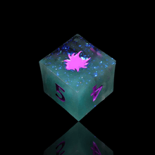 Load image into Gallery viewer, 'Caladium' 8 Piece Resin DND Dice Set - Chronicle