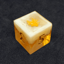 Load image into Gallery viewer, 'Zinnia' 8 Piece Resin DND Dice Set - Chronicle